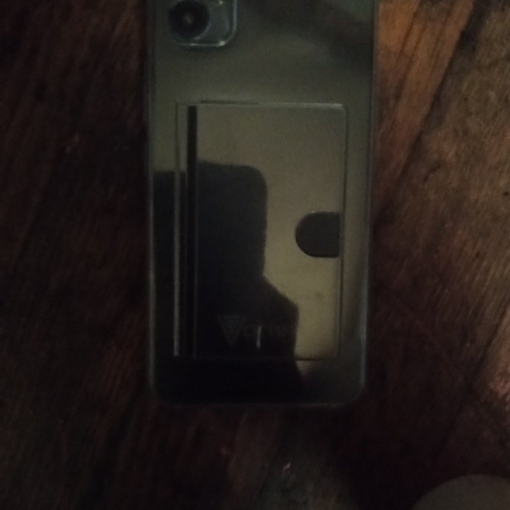 Cellphone - Picture 2 of 3